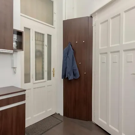 Apartment Corvina With Free Private Parking *