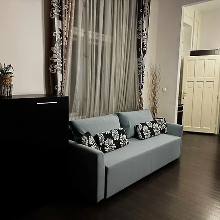 Apartmán Corvina With Free Private Parking