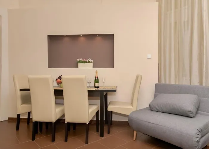 Corvina With Free Private Parking *