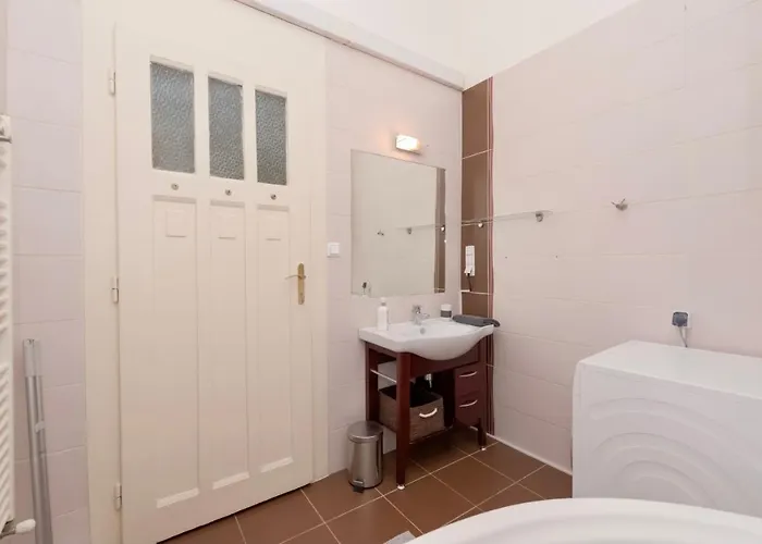 Corvina With Free Private Parking Appartement